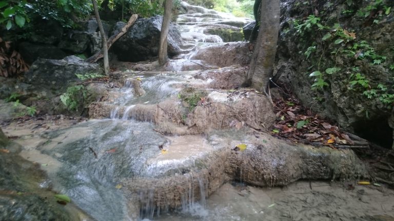 Kanchanaburi, sur les rives de la rivière Kwaï